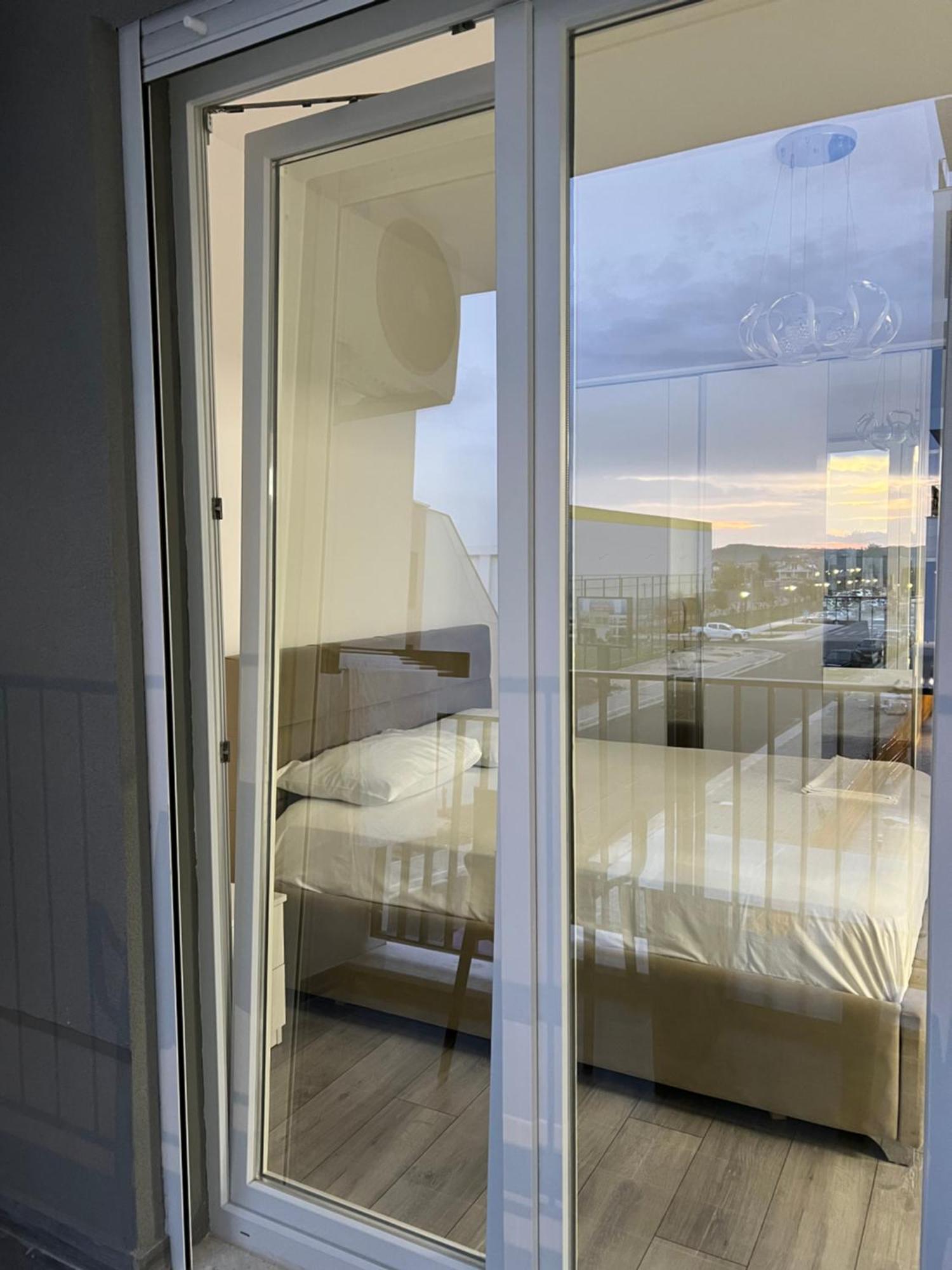 Bratti'S Apartment Near Tirana Center And Mother Teresa Airport エクステリア 写真