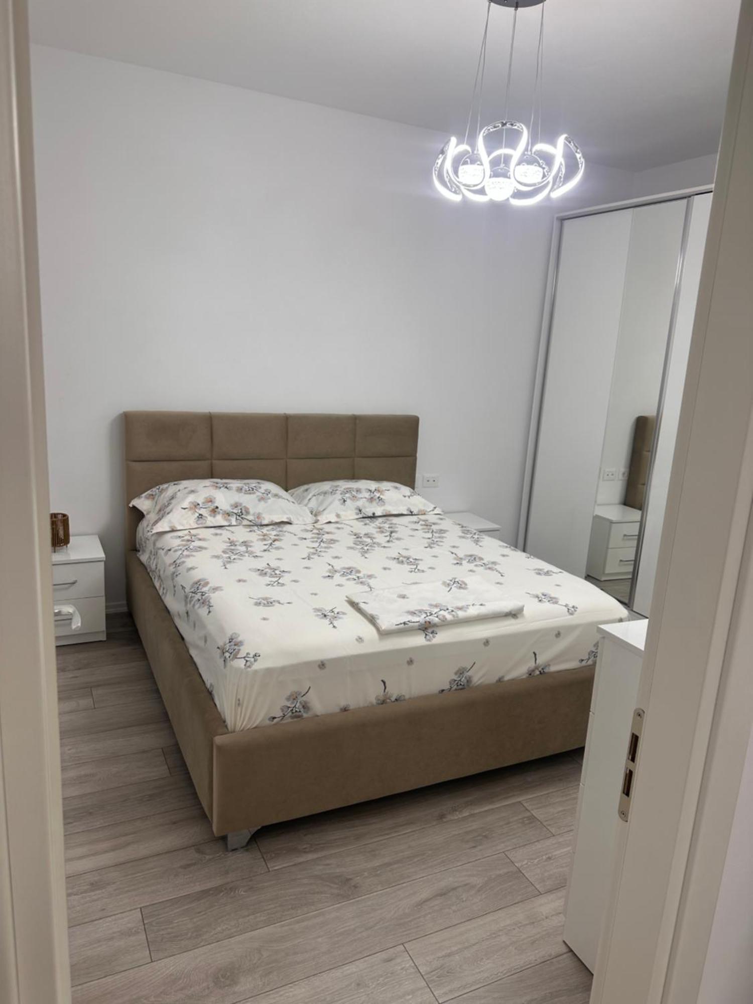Bratti'S Apartment Near Tirana Center And Mother Teresa Airport エクステリア 写真