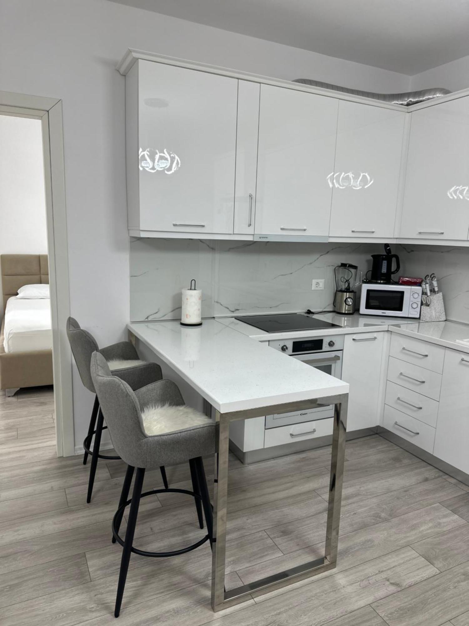 Bratti'S Apartment Near Tirana Center And Mother Teresa Airport エクステリア 写真