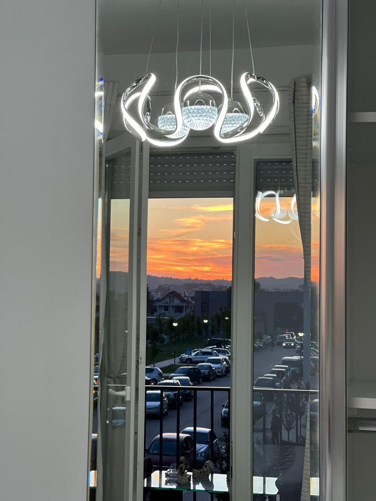 Bratti'S Apartment Near Tirana Center And Mother Teresa Airport エクステリア 写真